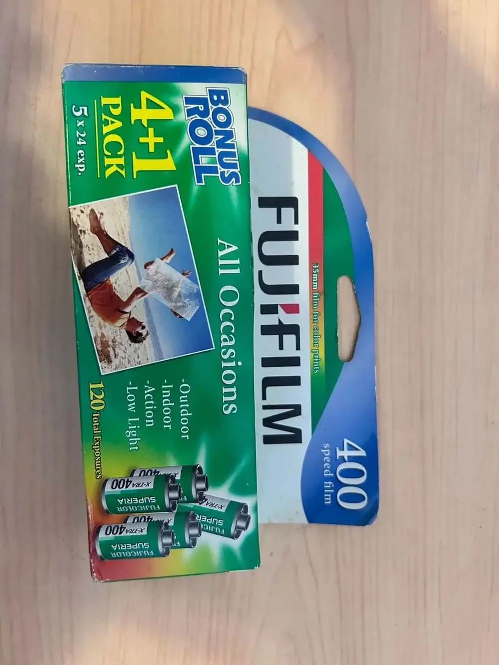 Fujifilm Superia X-TRA 400 35mm Color Film 4+1 Bonus Roll Pack, 5 x 24 Exposures